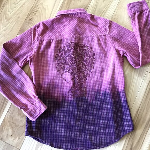 Bleached Flannel Shirt, Size XS: Upcycled Painted Fancy Lady Portrait - Picture 8 of 12